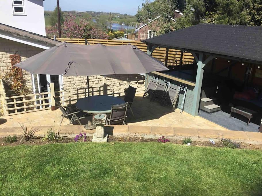 Bens Hollow With Hot Tub Bredon Exterior photo