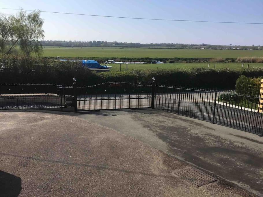 Bens Hollow With Hot Tub Bredon Exterior photo