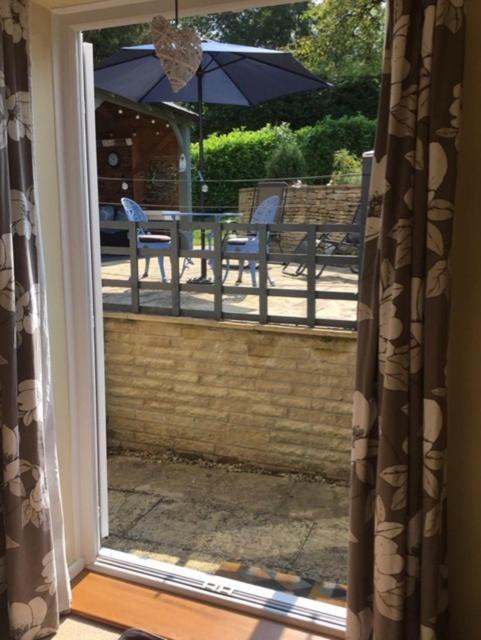 Bens Hollow With Hot Tub Bredon Exterior photo